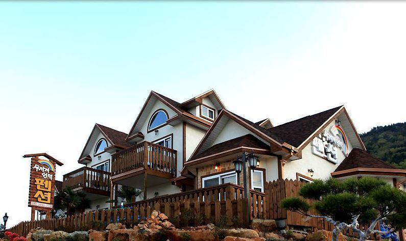 Rainbow Hill Pension Villa Namhae Luaran gambar